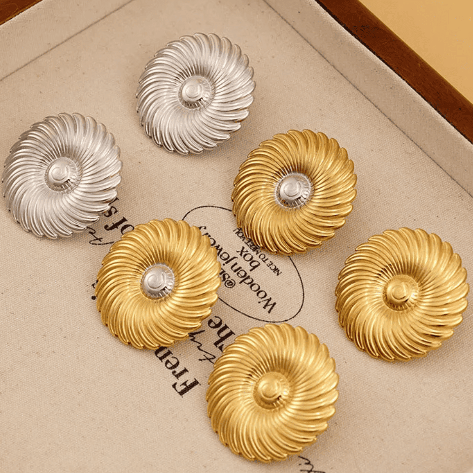 18K PVD Gold Plated Plissé Stud Earrings: Aubree